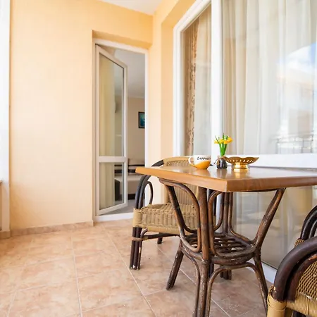 Apartament Sveti Vlas Apartments Święty Włas