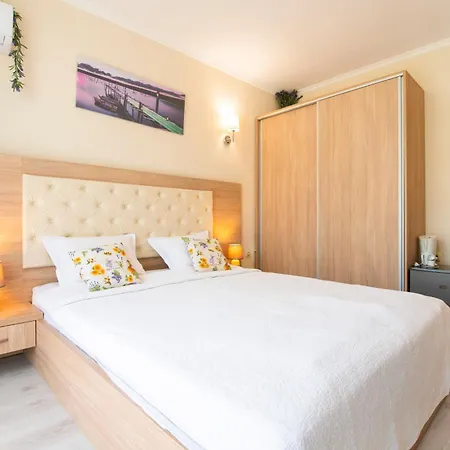 Sveti Vlas Apartments Święty Włas